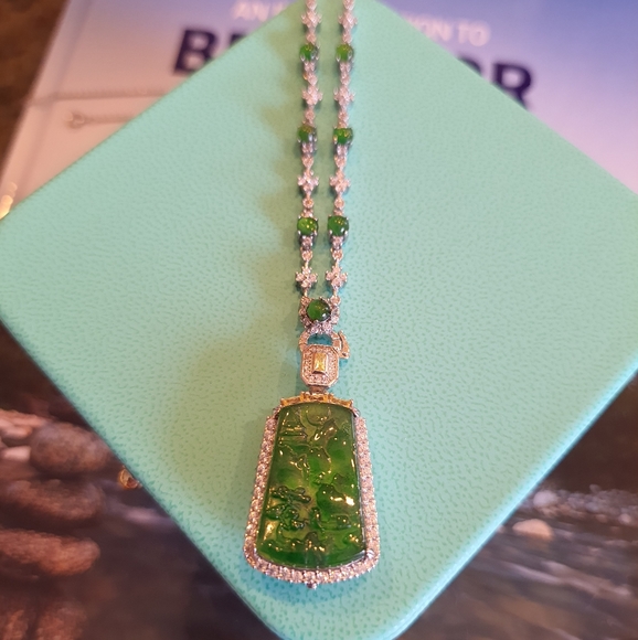 Untreated Guatemala Jadeite Jade Pendant Necklace - Picture 8 of 12